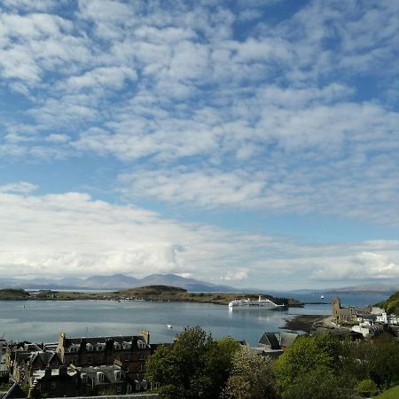 Central Oban Studio With Stunning View Exteriör bild