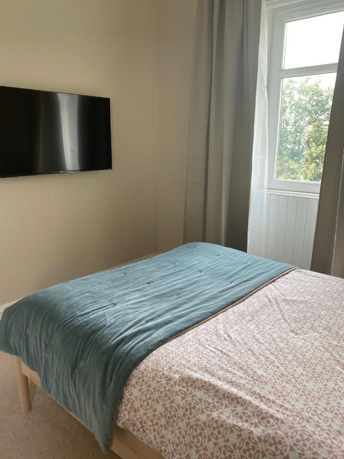 Central Oban Studio With Stunning View Exteriör bild